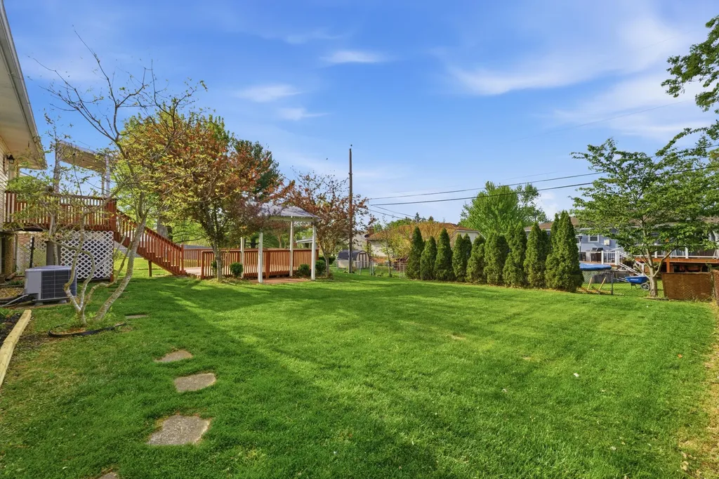 2912 Easthills Drive Lexington KY 40515