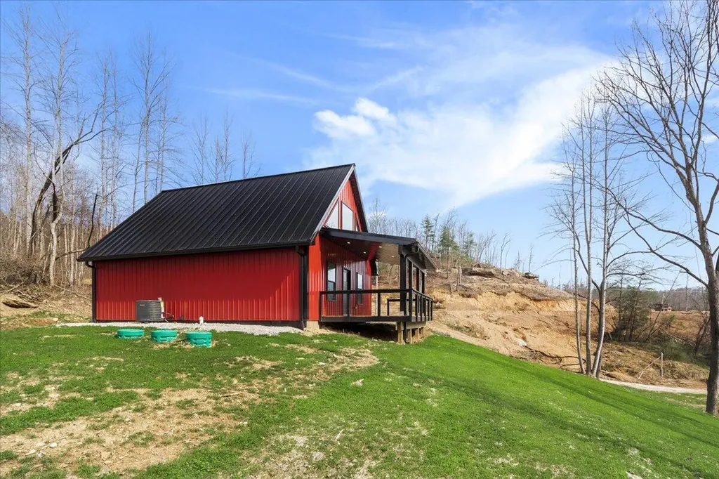 87 Storm Road Stanton KY 40380