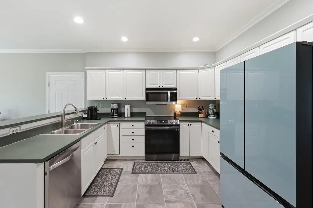 4505 Meadowbridge Court Lexington KY 40515