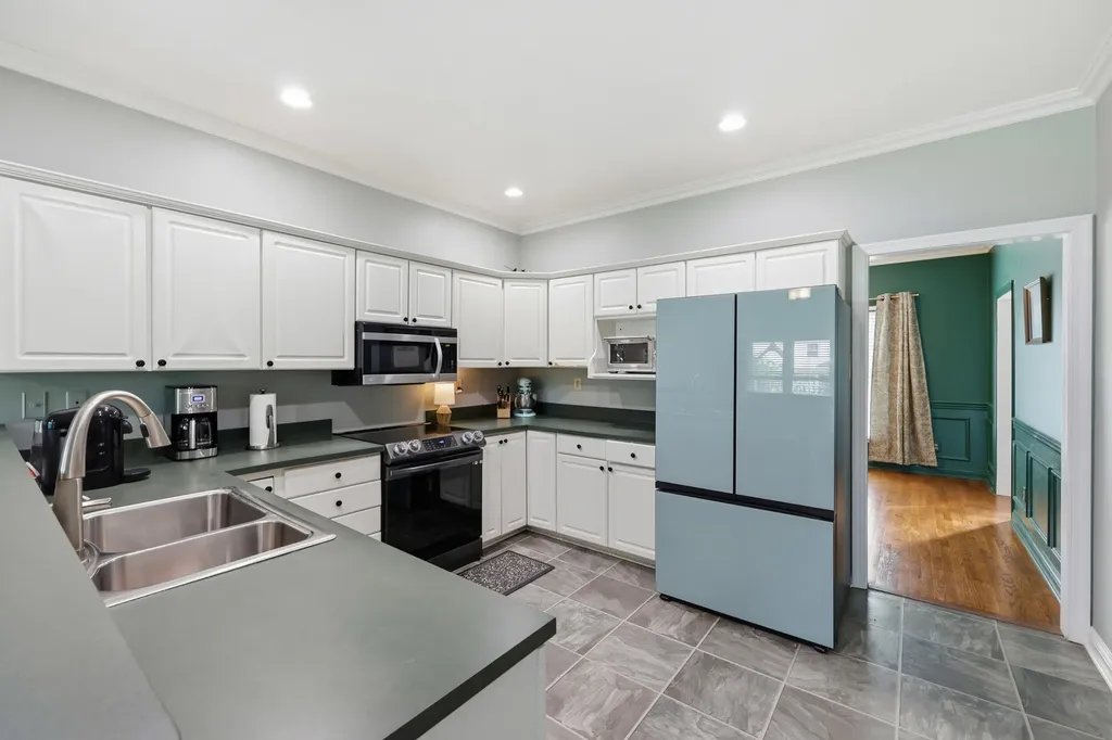 4505 Meadowbridge Court Lexington KY 40515