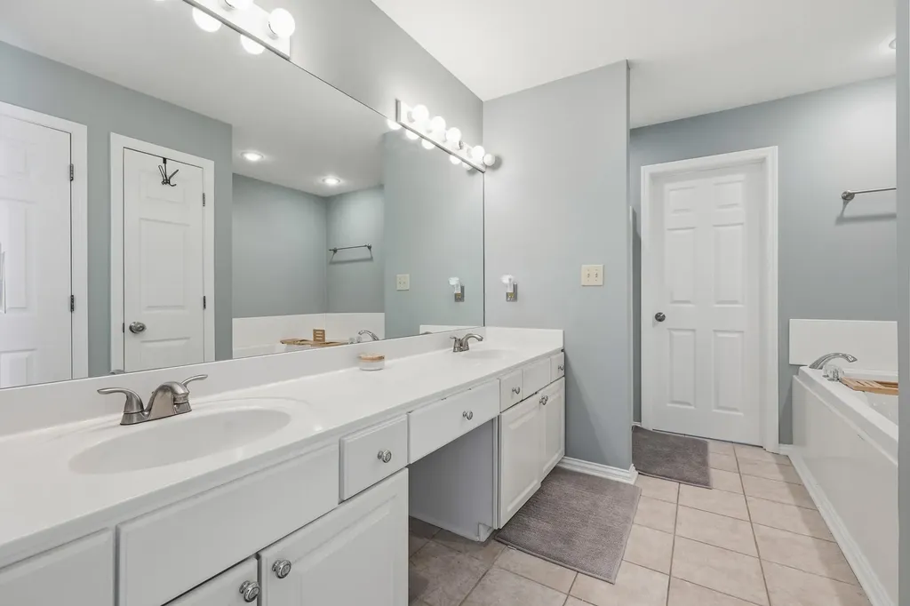 4505 Meadowbridge Court Lexington KY 40515
