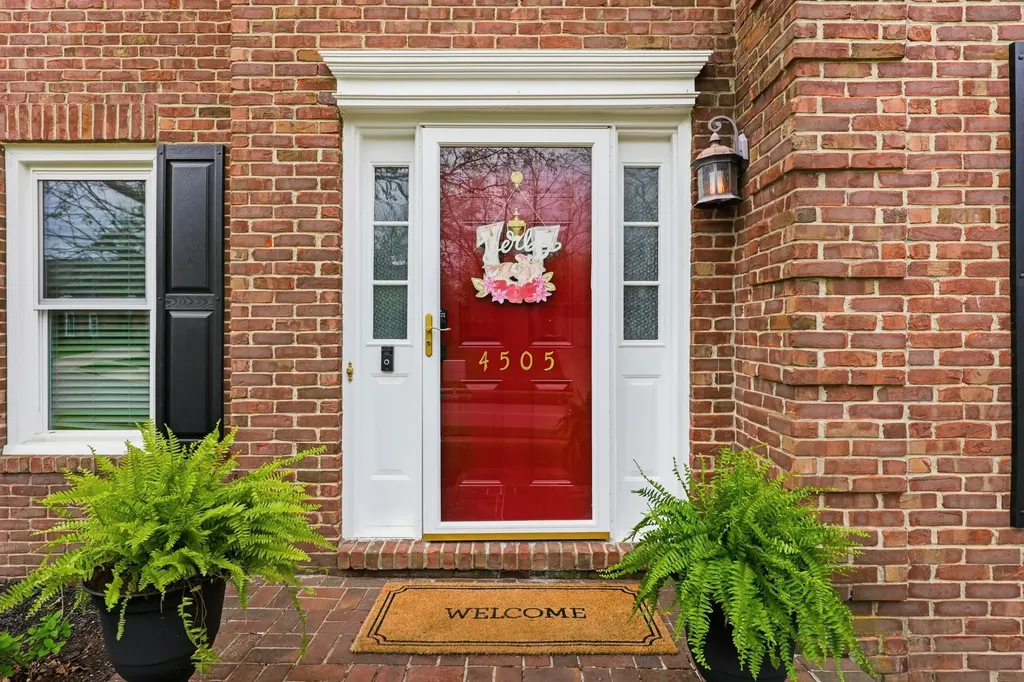 4505 Meadowbridge Court Lexington KY 40515