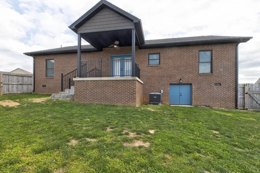 108 Oak View Drive Mt Sterling KY 40353