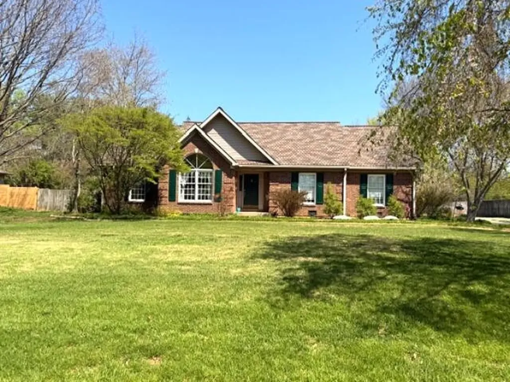 924 Walnut Road Frankfort KY 40601