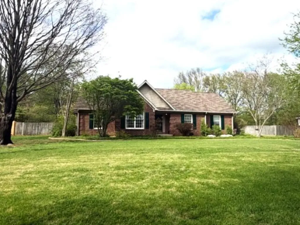 924 Walnut Road Frankfort KY 40601