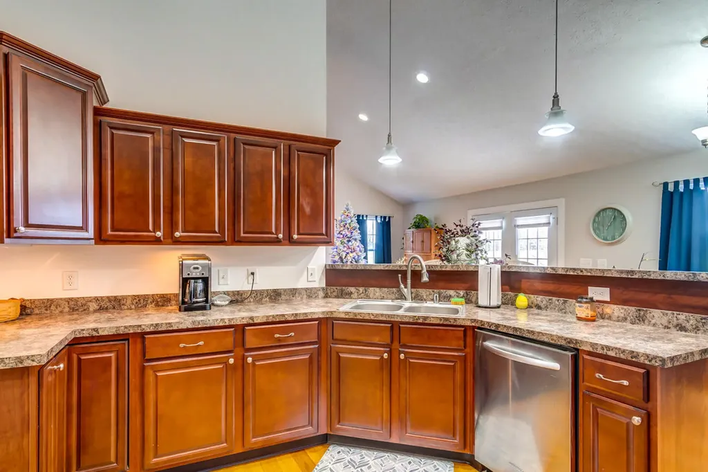 3001 Noble Court Waco KY 40385