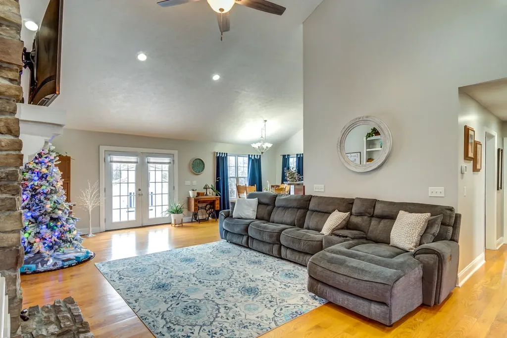 3001 Noble Court Waco KY 40385
