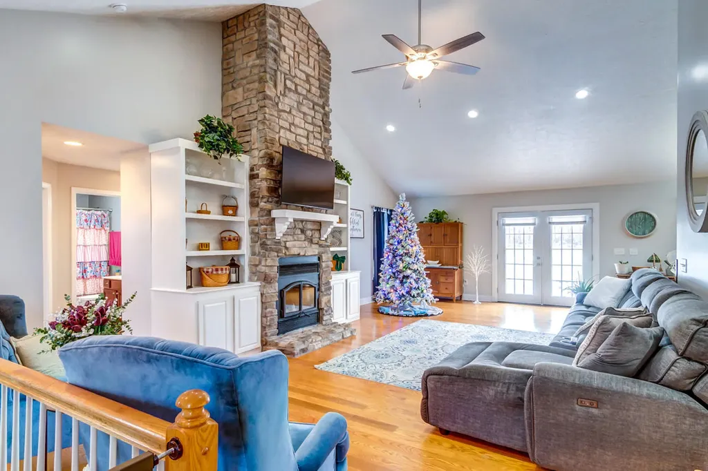 3001 Noble Court Waco KY 40385