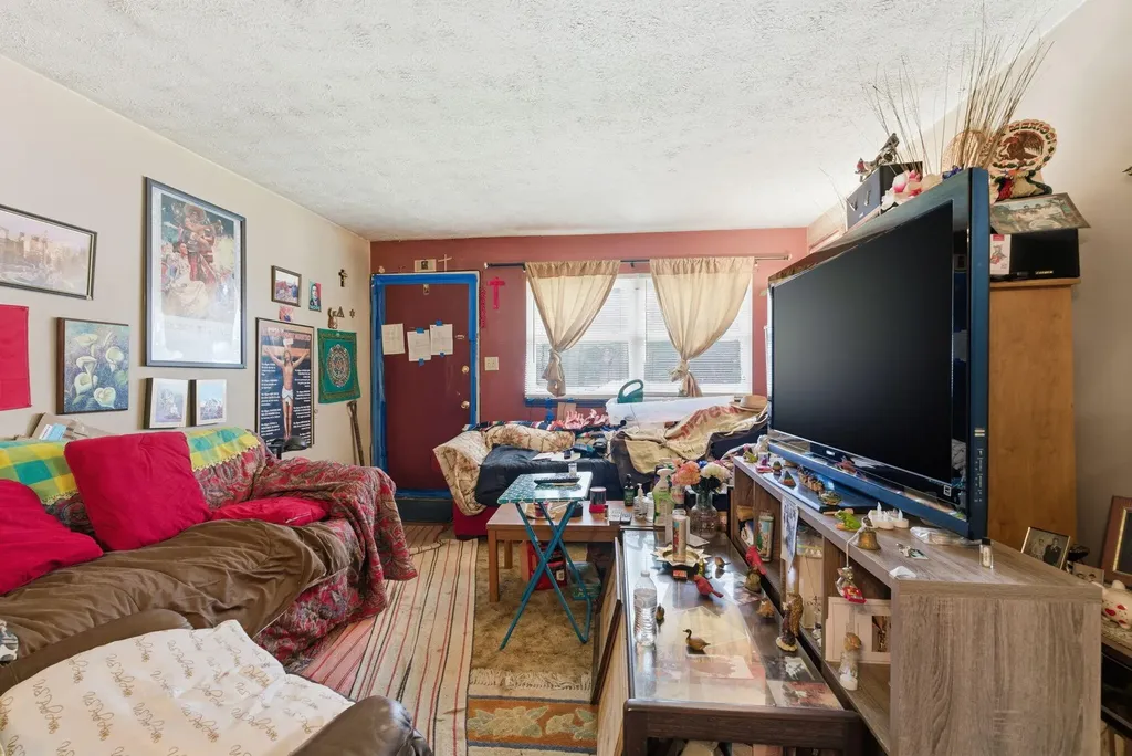 388 Redding Road Lexington KY 40517