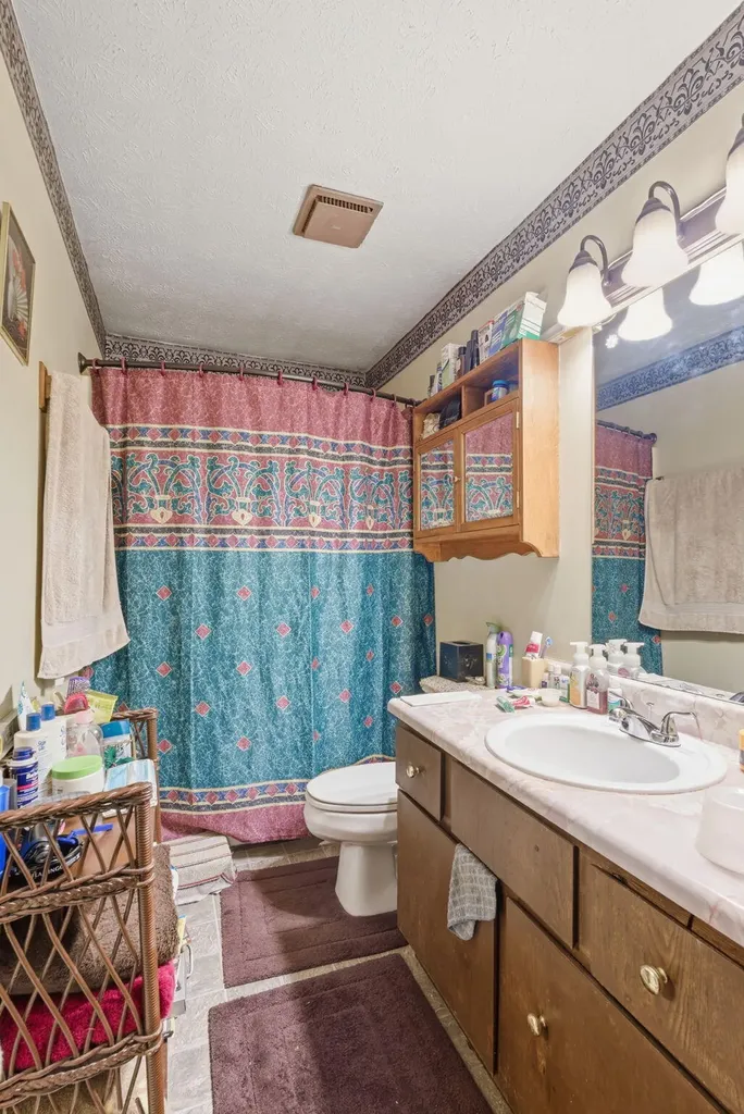 388 Redding Road Lexington KY 40517