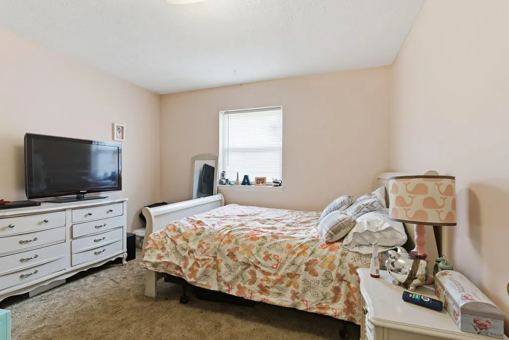 388 Redding Road Lexington KY 40517