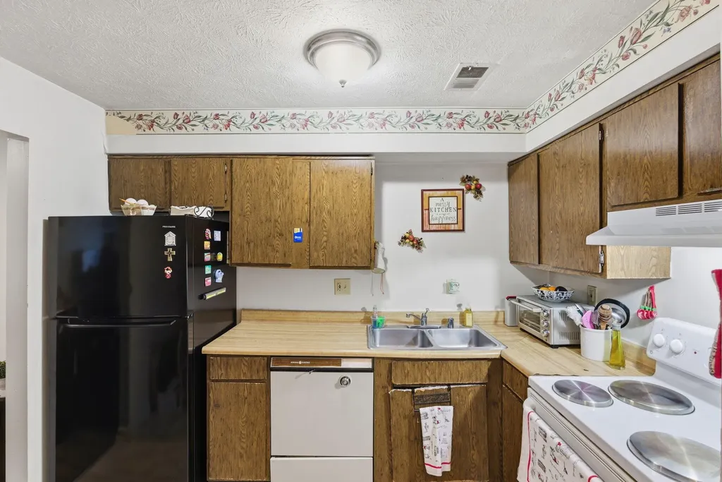 388 Redding Road Lexington KY 40517