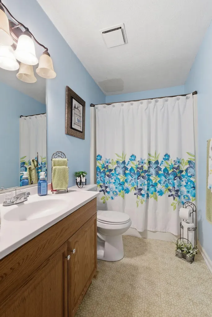 388 Redding Road Lexington KY 40517