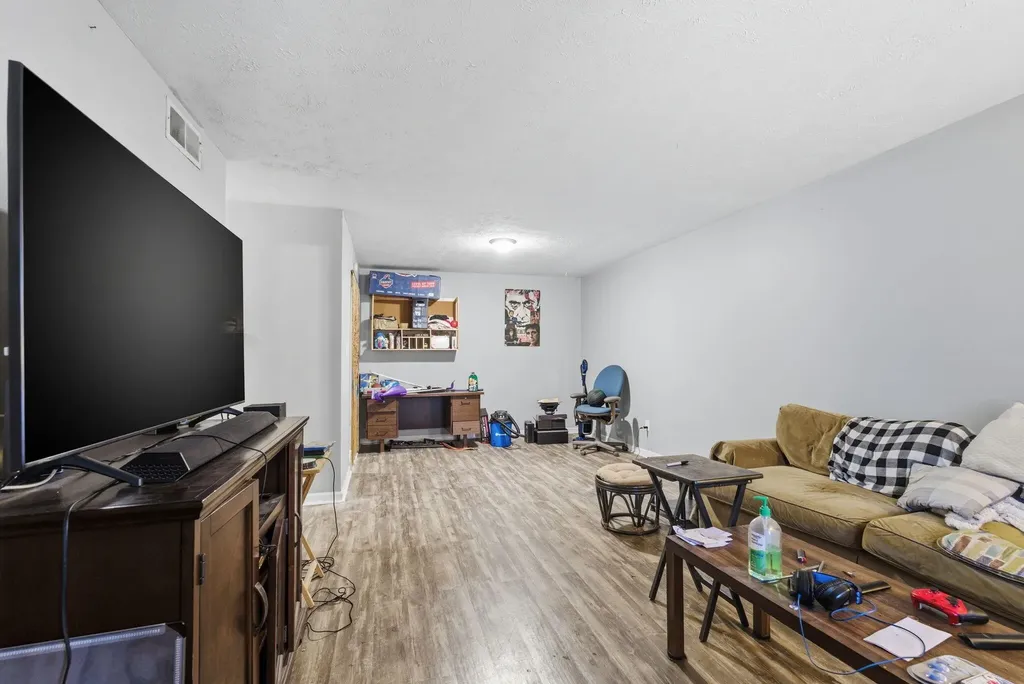 388 Redding Road Lexington KY 40517