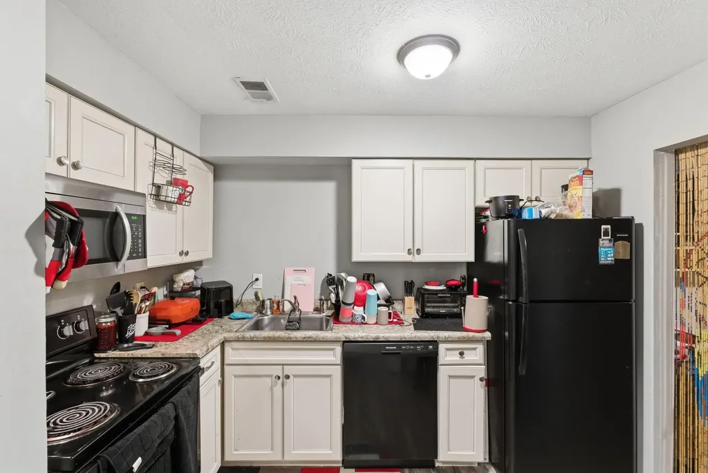 388 Redding Road Lexington KY 40517