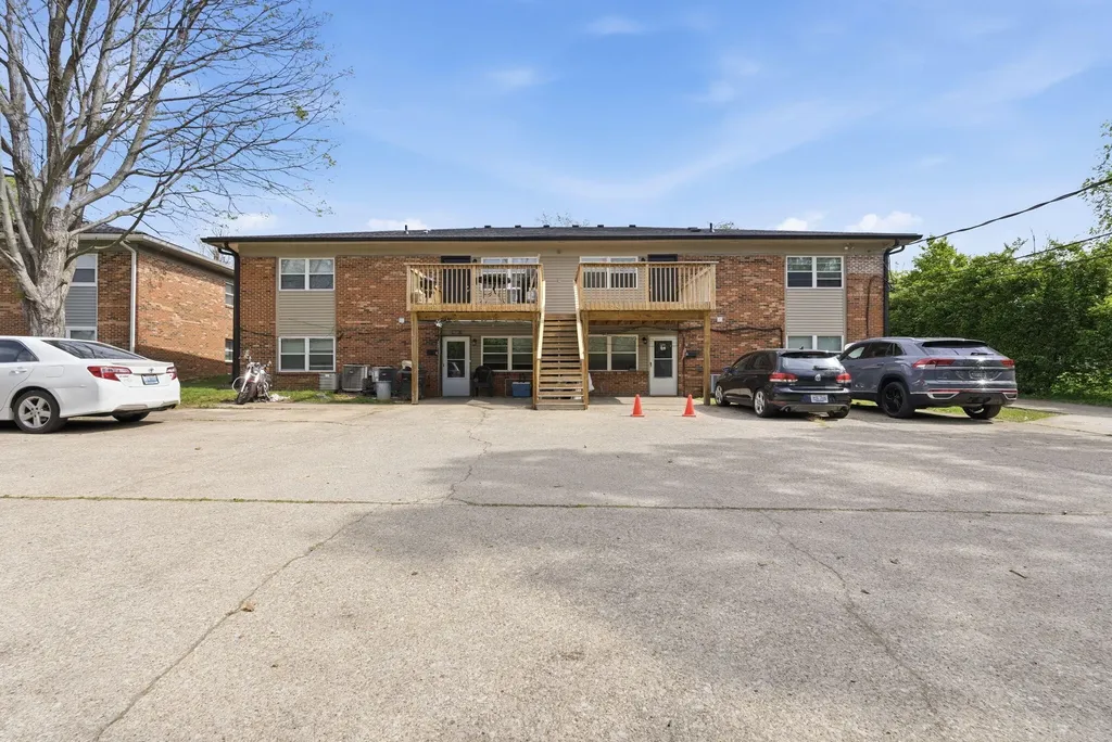 388 Redding Road Lexington KY 40517