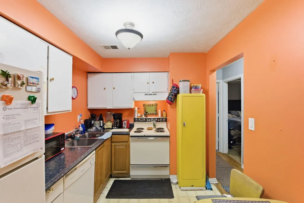 388 Redding Road Lexington KY 40517