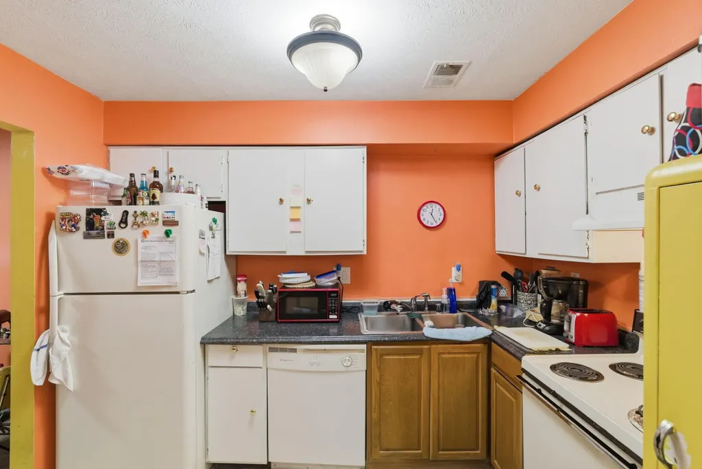 388 Redding Road Lexington KY 40517