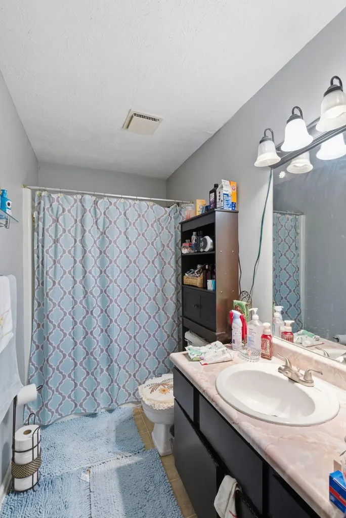 388 Redding Road Lexington KY 40517