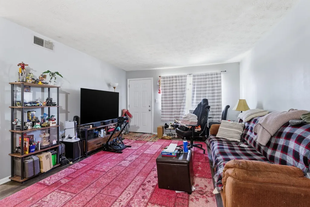 388 Redding Road Lexington KY 40517