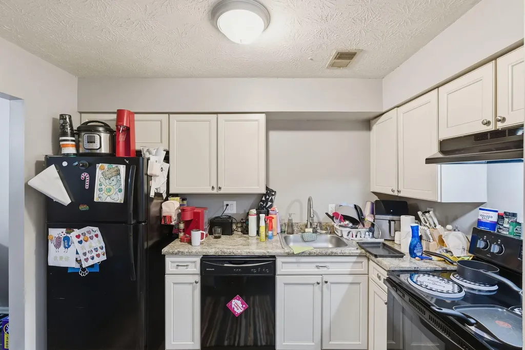 388 Redding Road Lexington KY 40517