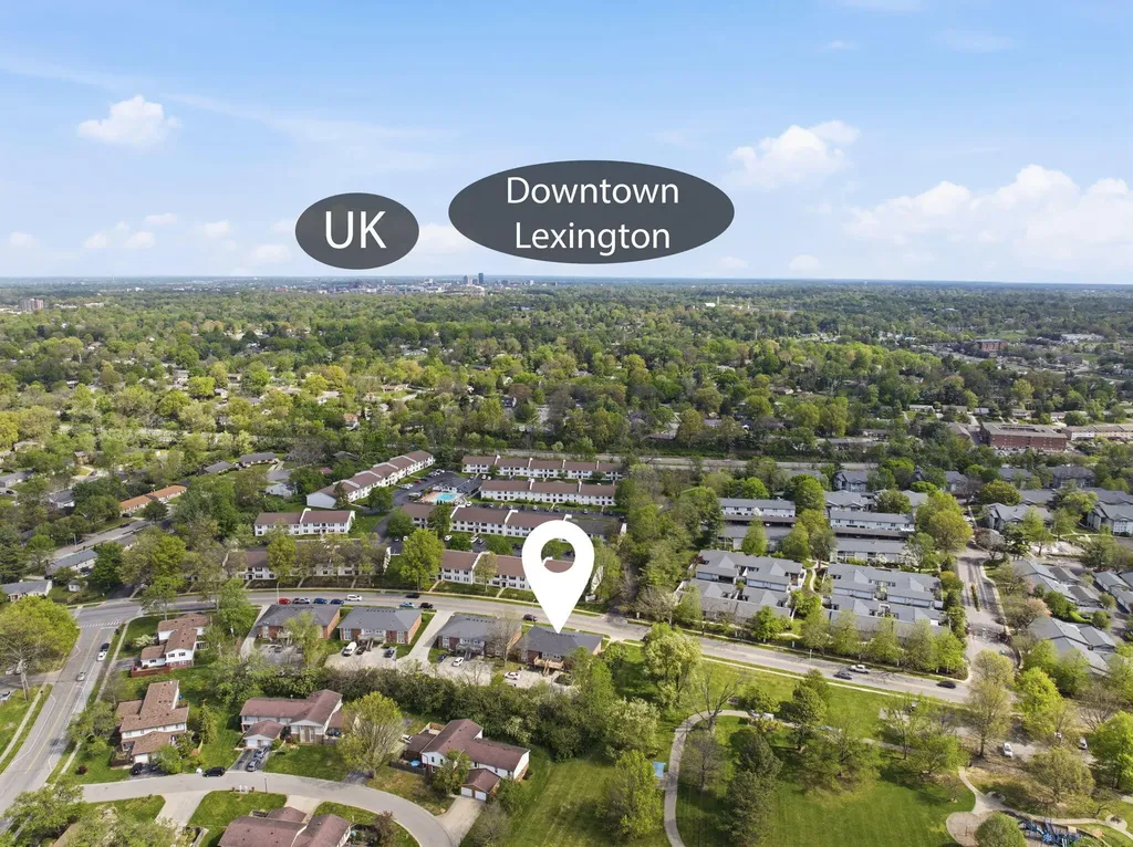 388 Redding Road Lexington KY 40517