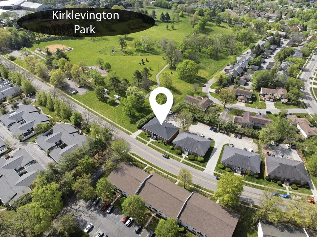 388 Redding Road Lexington KY 40517