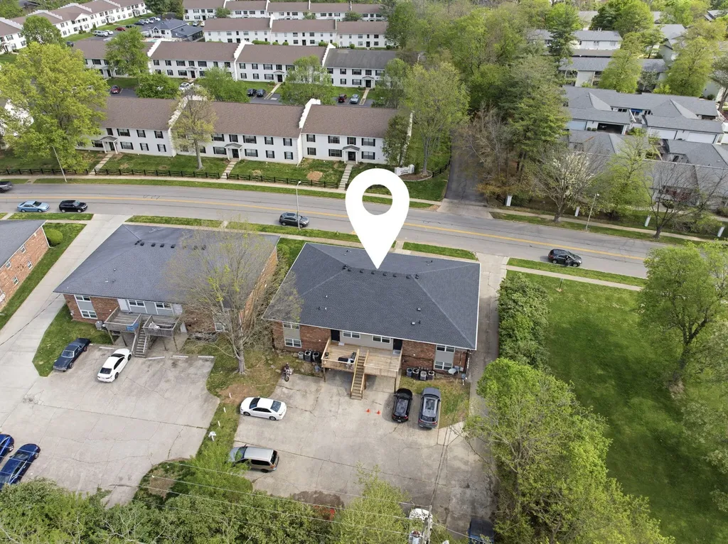 388 Redding Road Lexington KY 40517