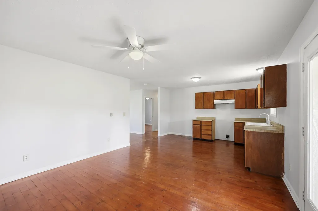 124 Mockingbird Lane Berry KY 41003