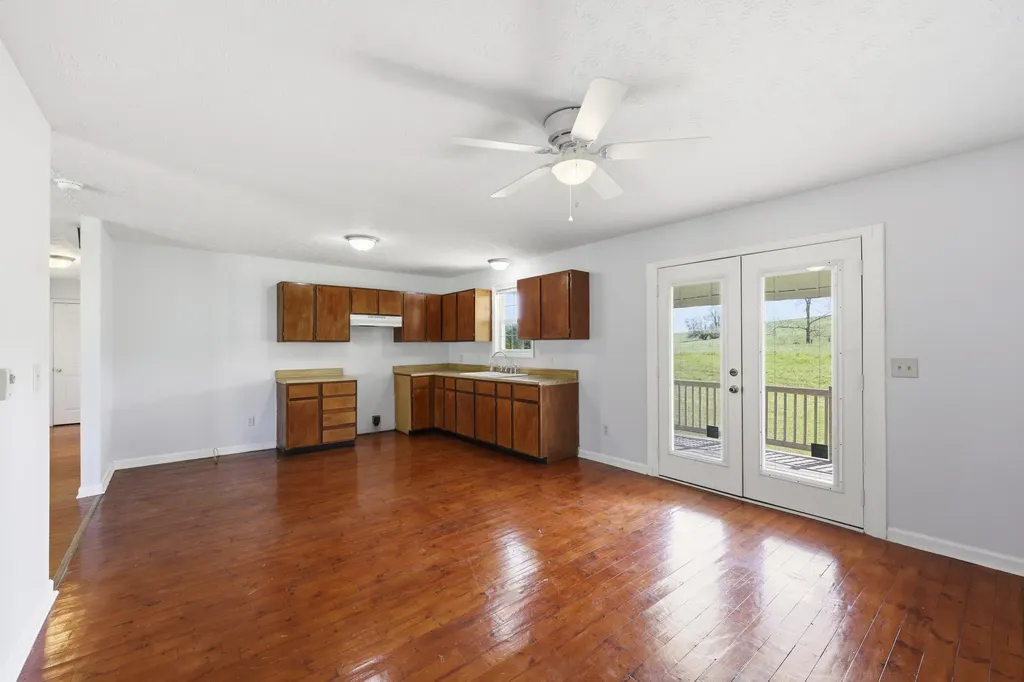 124 Mockingbird Lane Berry KY 41003