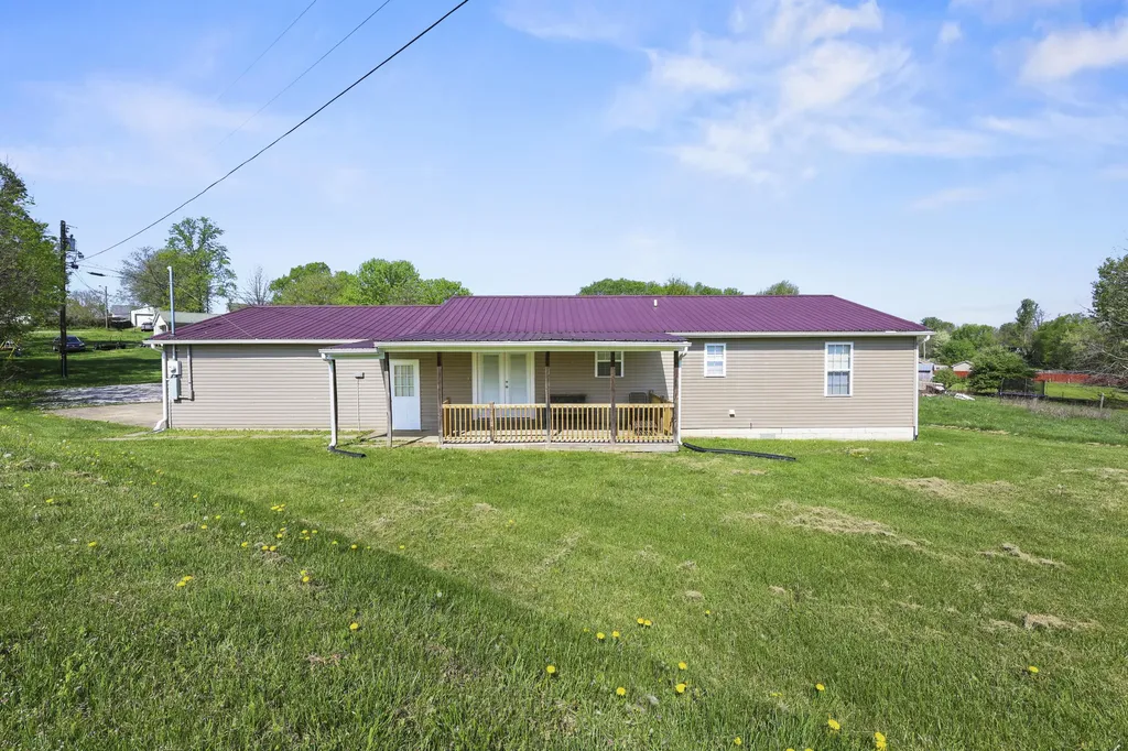 124 Mockingbird Lane Berry KY 41003
