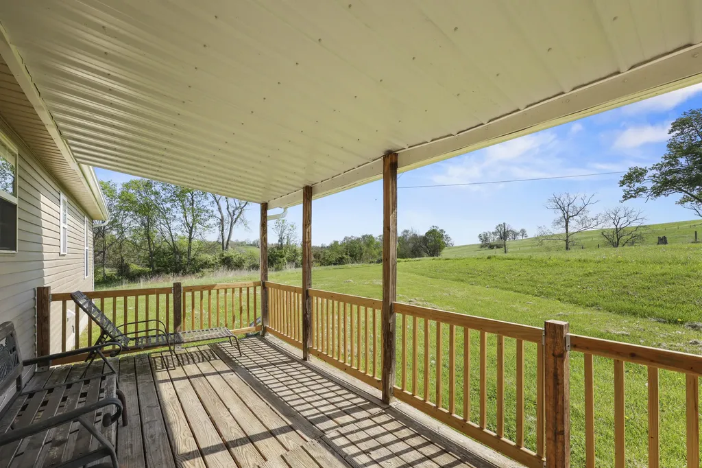 124 Mockingbird Lane Berry KY 41003