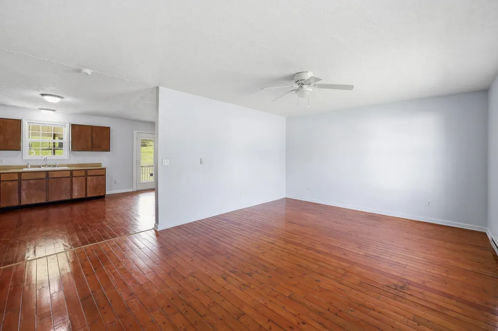 124 Mockingbird Lane Berry KY 41003