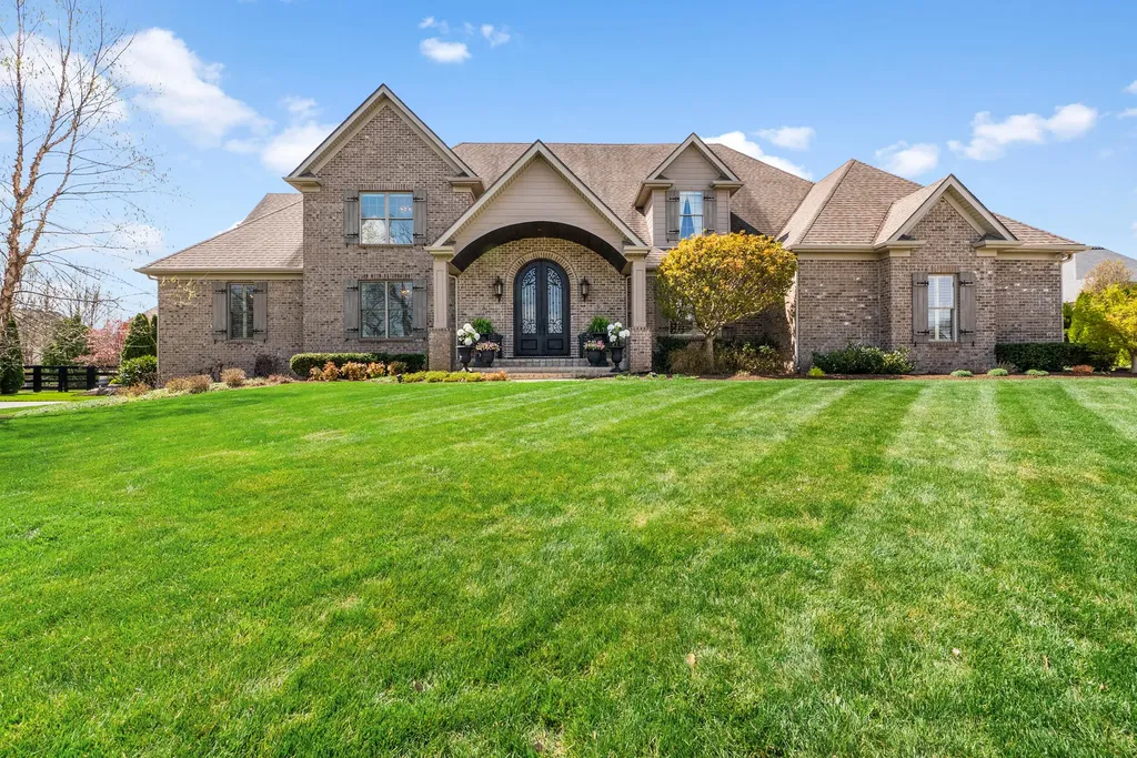 616 Old Coach Road Nicholasville KY 40356