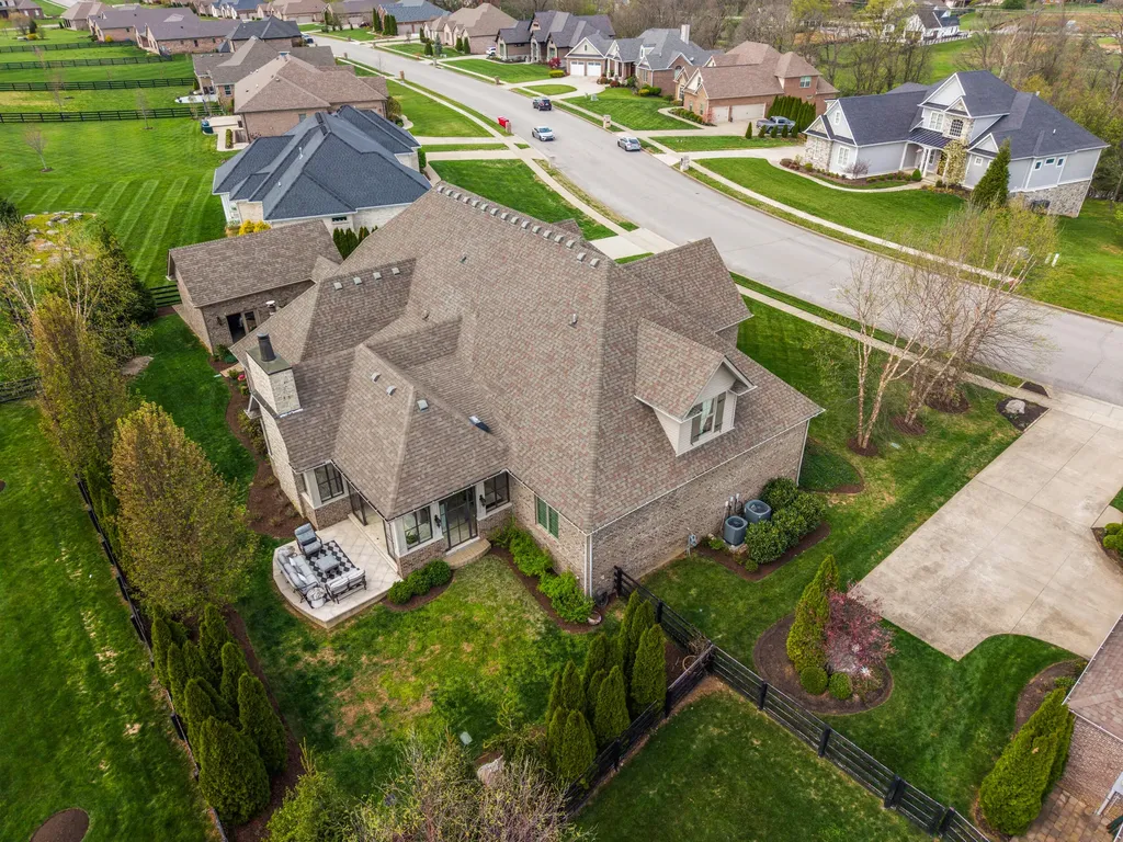 616 Old Coach Road Nicholasville KY 40356