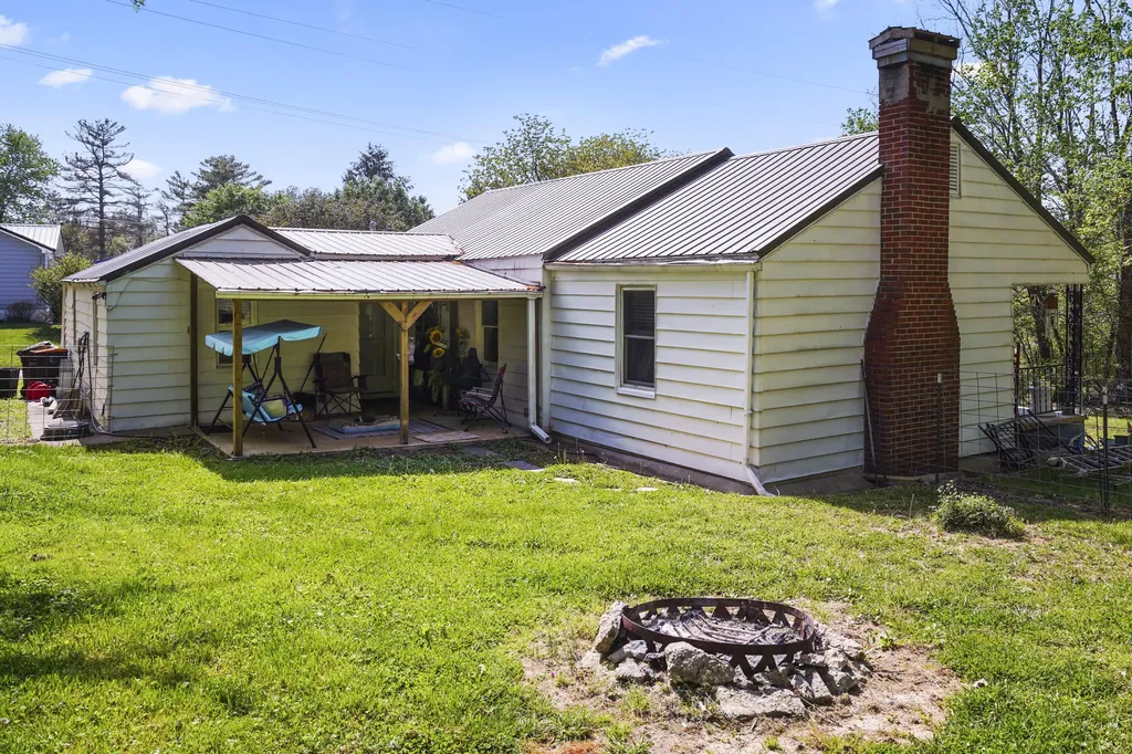 108 Ping Street Somerset KY 42501