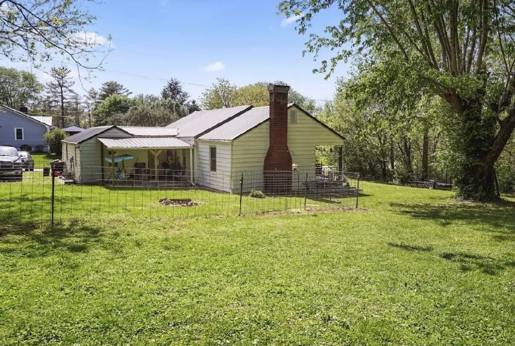 108 Ping Street Somerset KY 42501