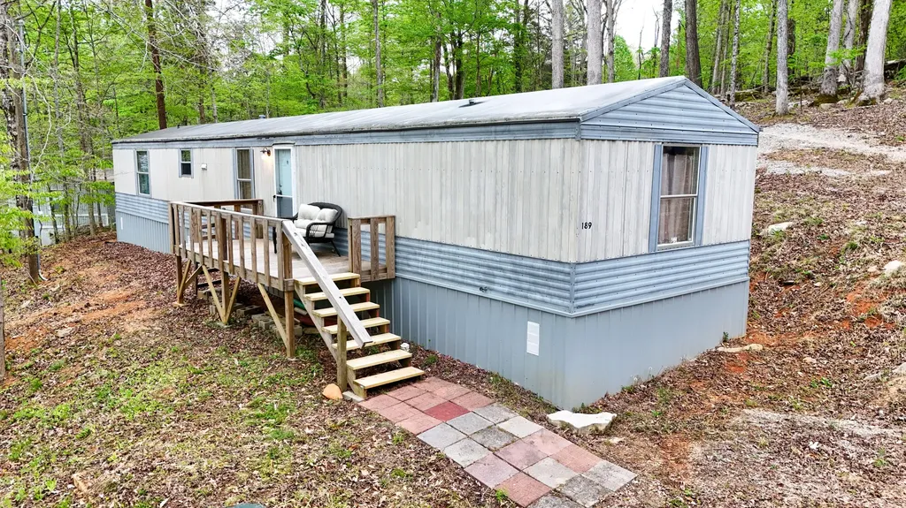 460 N Lake Drive Burnside KY 42519