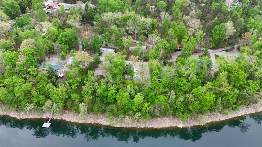 460 N Lake Drive Burnside KY 42519