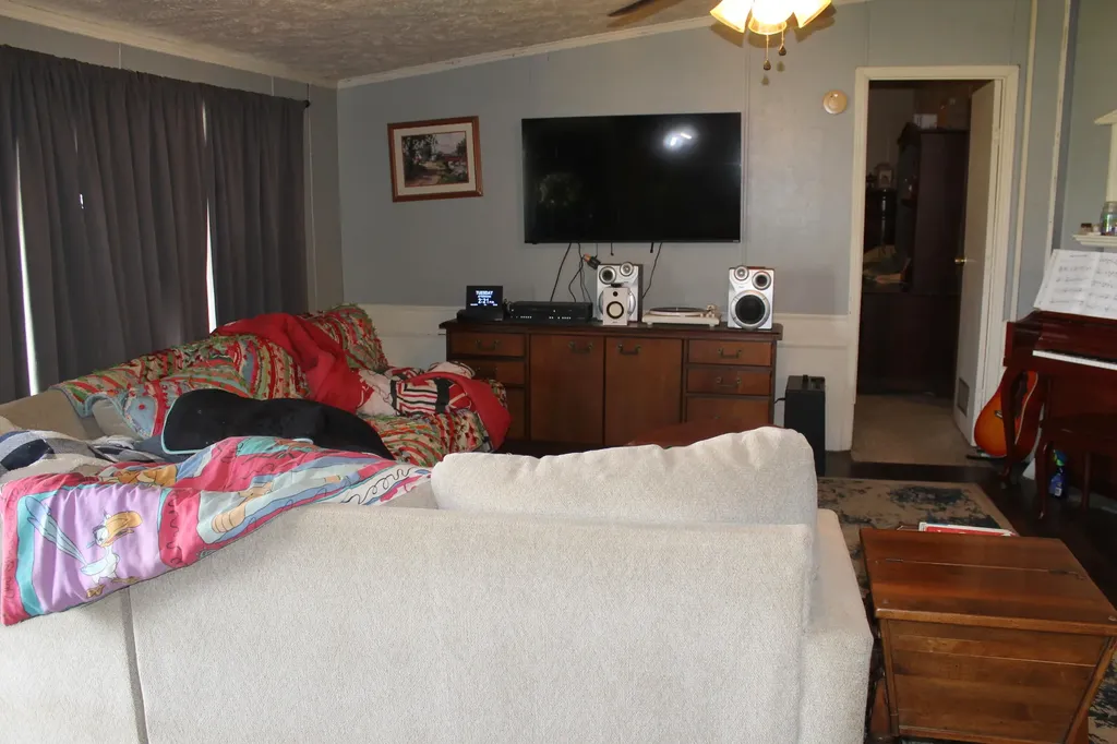 130 Fox Lane Drive Jeffersonville KY 40337