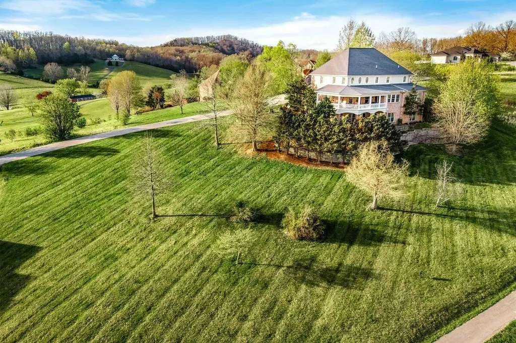 189 Oakwood Drive London KY 40744