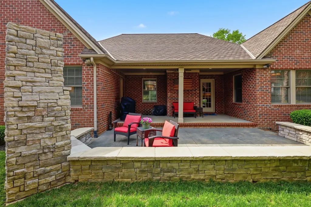 2532 Pascoli Place Lexington KY 40509