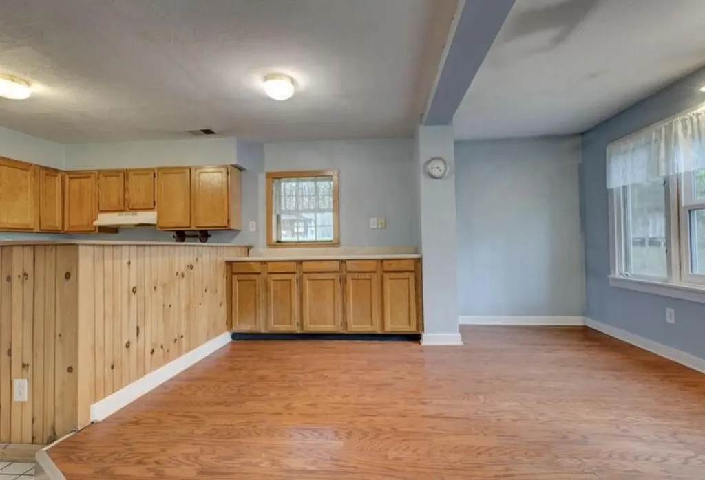 6130 Hardwicks Creek Road Clay City KY 40312