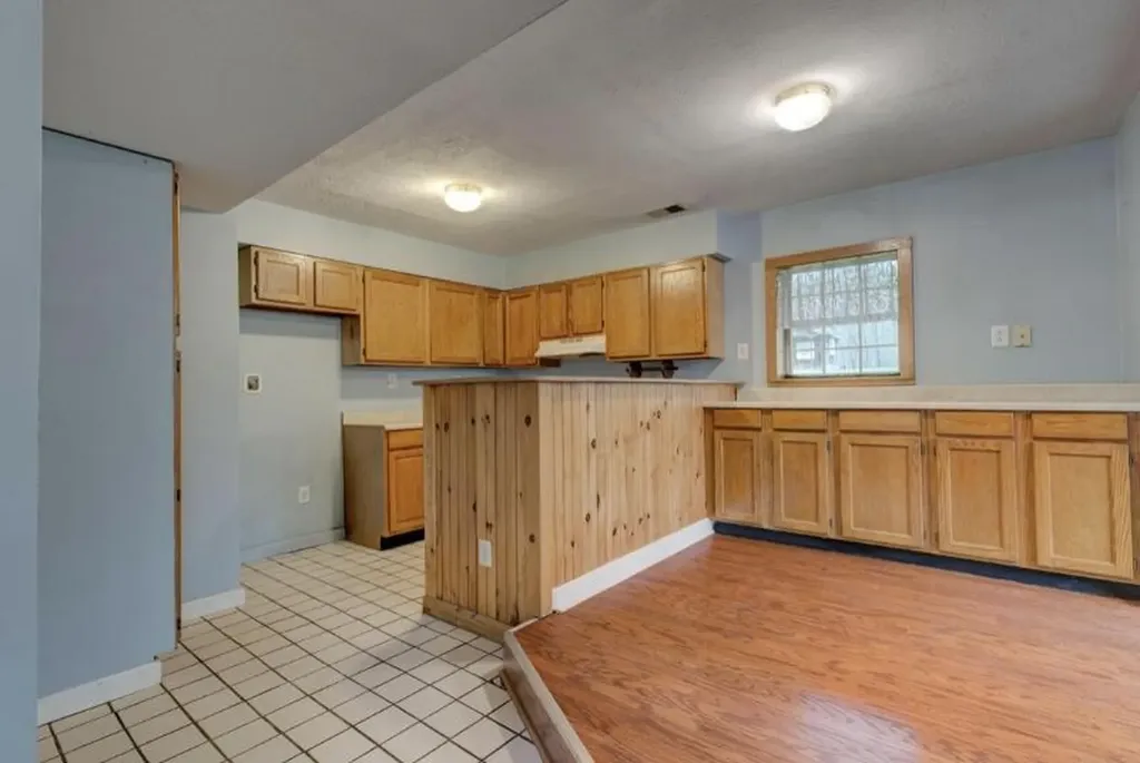 6130 Hardwicks Creek Road Clay City KY 40312