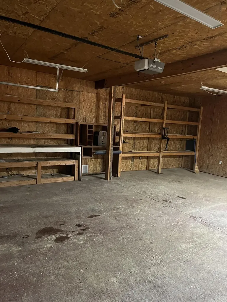 6130 Hardwicks Creek Road Clay City KY 40312