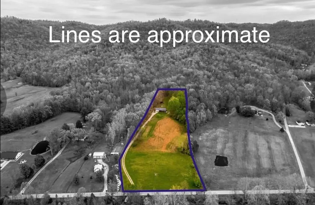 6130 Hardwicks Creek Road Clay City KY 40312