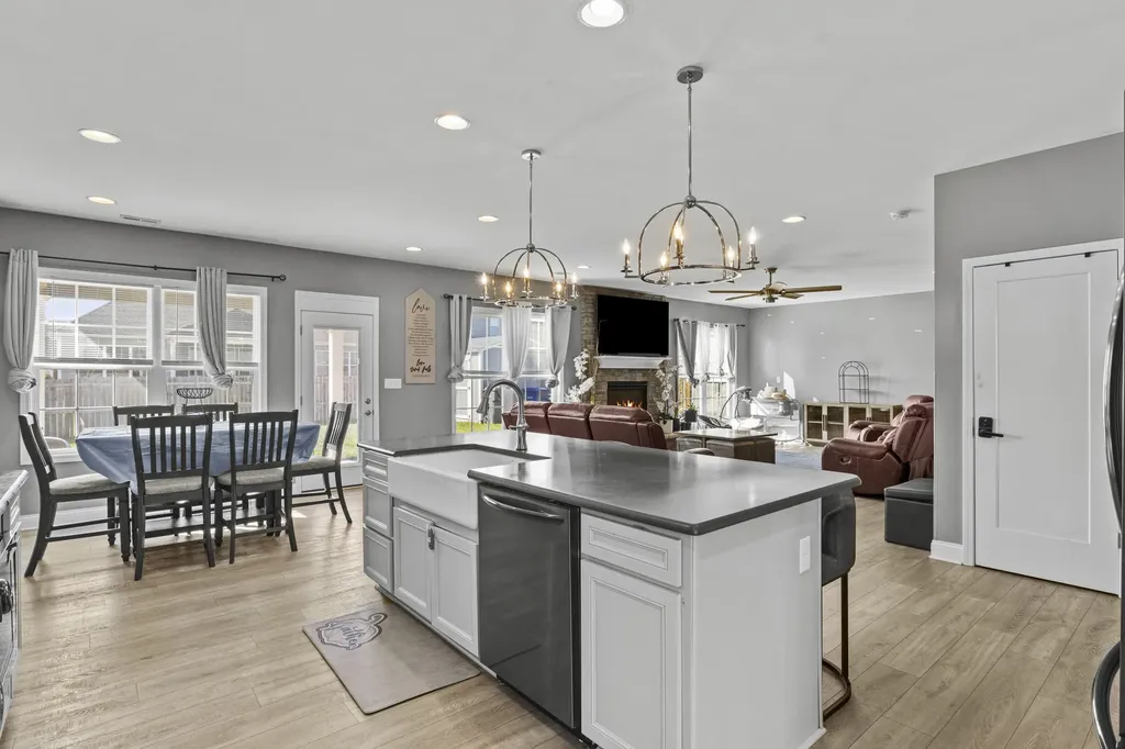 665 Windflower Way Lexington KY 40511