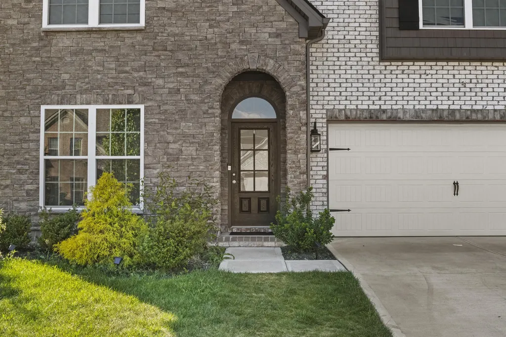 665 Windflower Way Lexington KY 40511