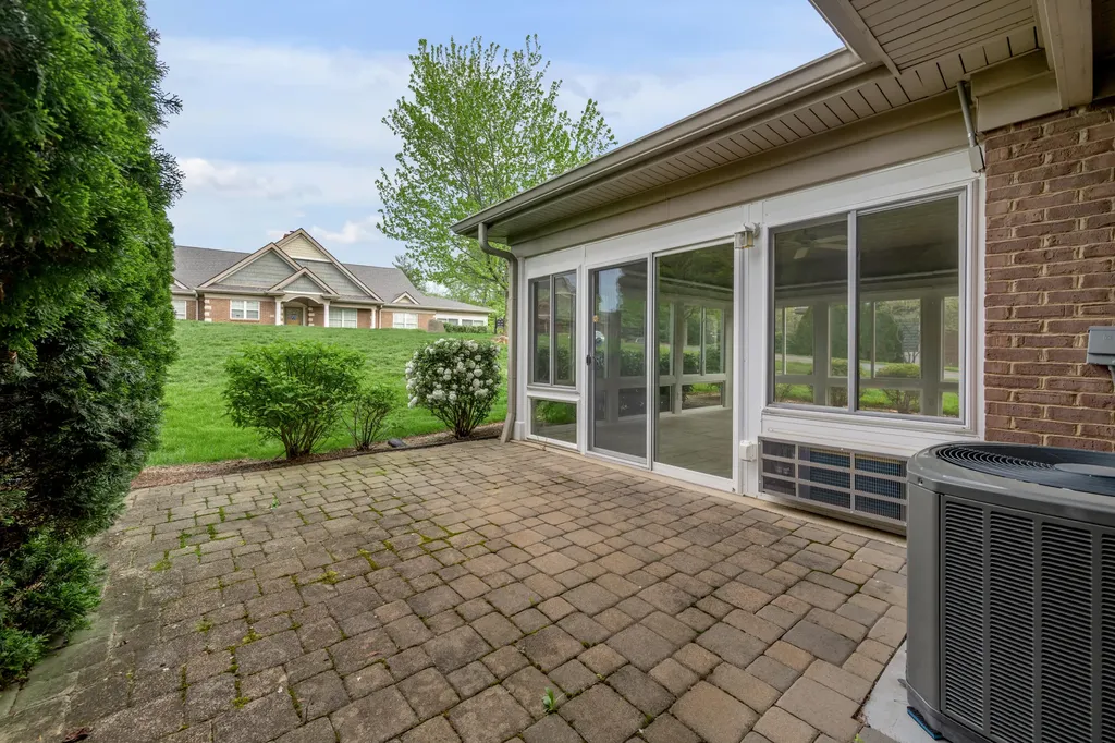 3456 Rabbits Foot Trail Lexington KY 40503