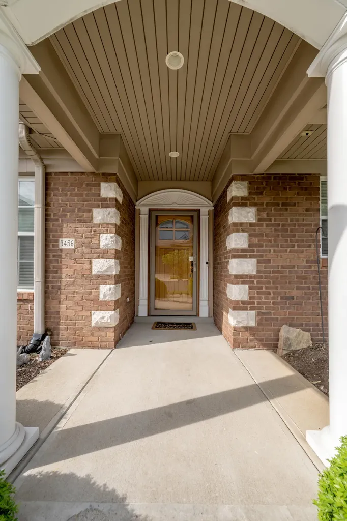 3456 Rabbits Foot Trail Lexington KY 40503